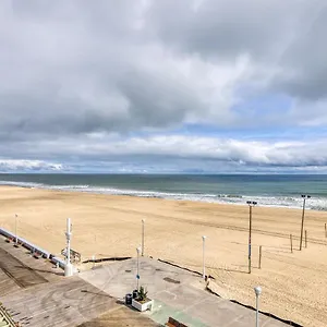 Hotel Oceanfront At Golden Beach, Ocean City